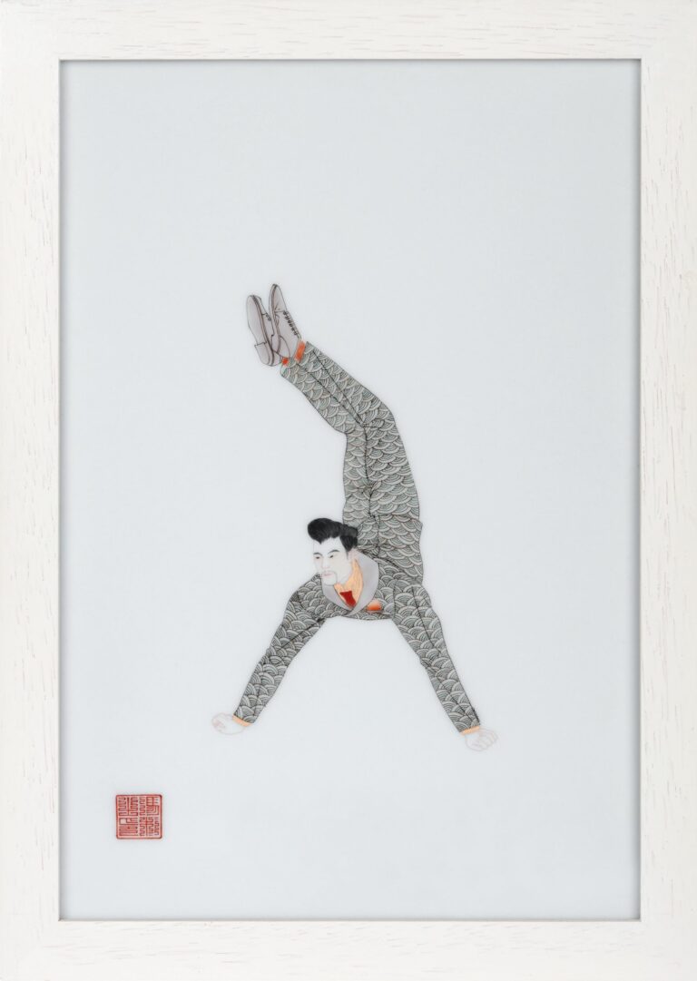 Suitman | Solo Handstand